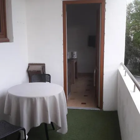 Large 85 M2 Center Apartmán